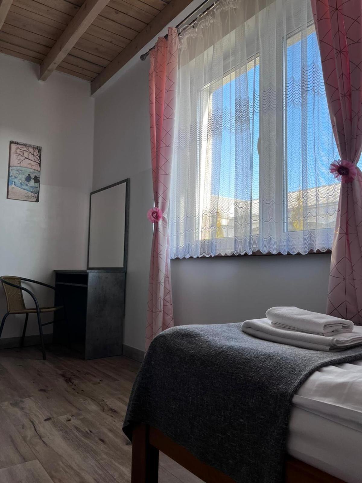 Apartamenty Roza Wiatrow Solec-Zdrój Extérieur photo